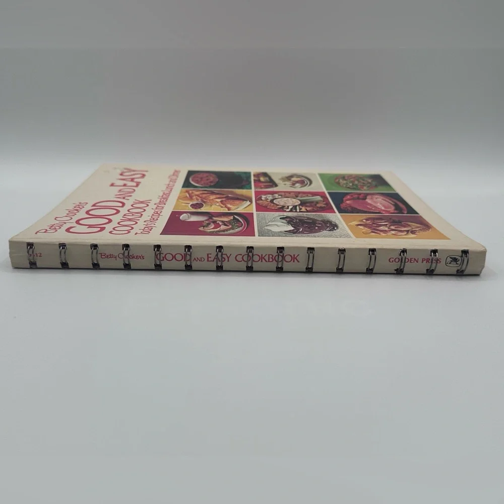 Vintage Betty Crocker's Good and Easy Cookbook (1974, 8th Printing) - Wirebound